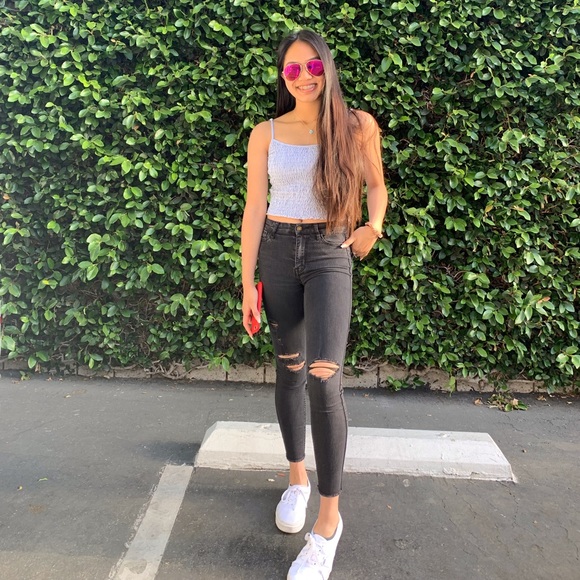 LIKE NEW ALL WHITE AUTHENTIC VANS - Picture 6 of 6